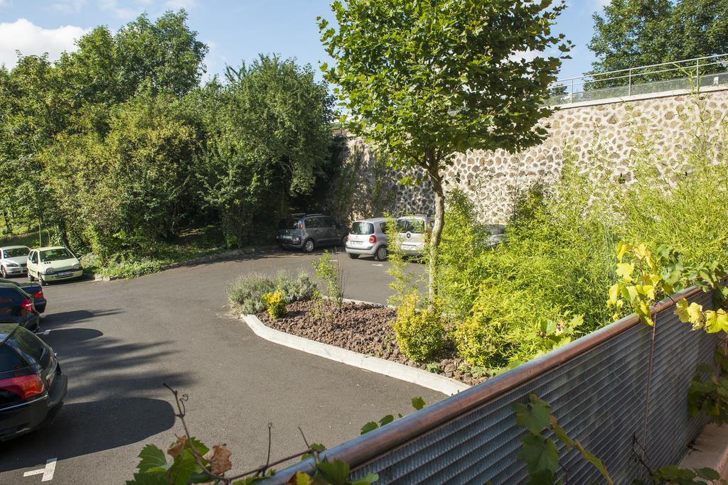 Gite D'Etape Des Capucins Le Puy-en-Velay Exterior photo