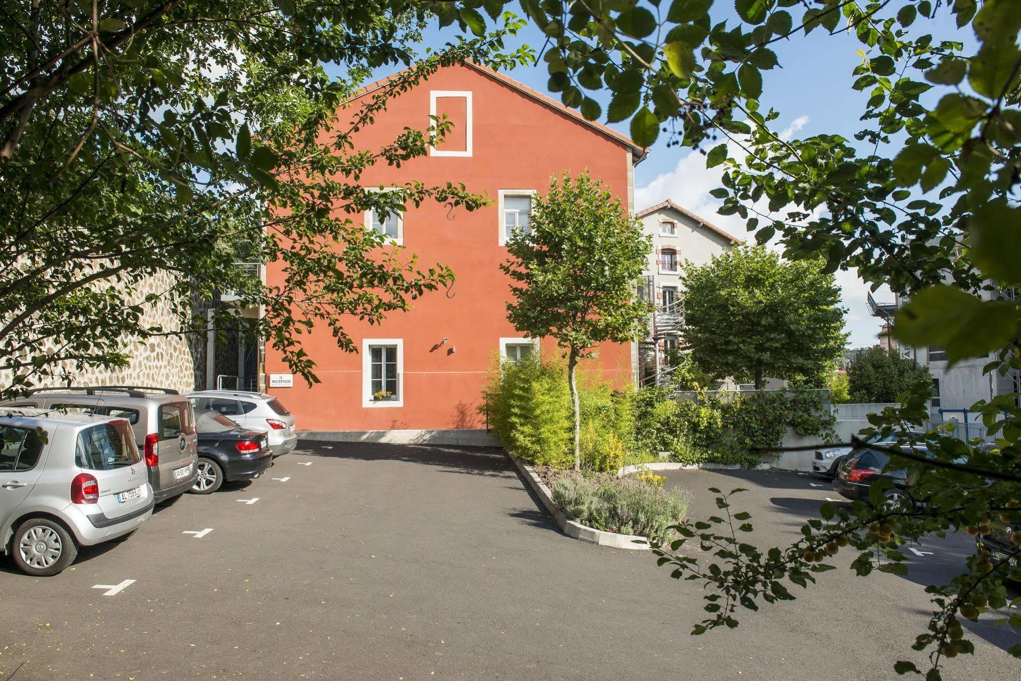 Gite D'Etape Des Capucins Le Puy-en-Velay Exterior photo